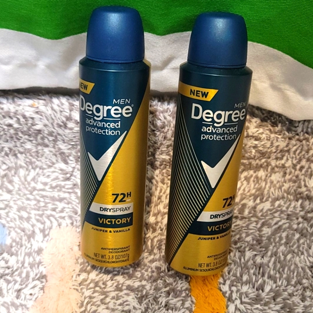 Degree Men dry spray (2) deodorant